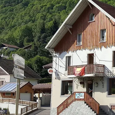 酒店 Du Des Corbeaux 拉布雷斯
