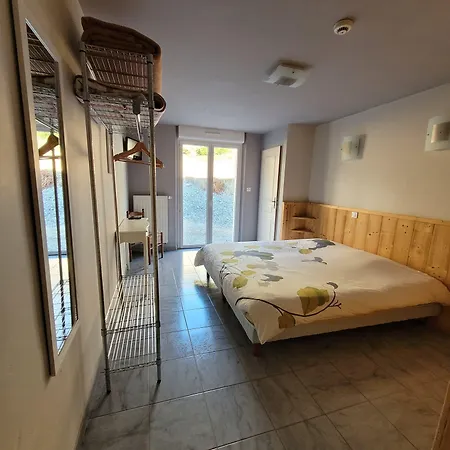 Hotel Du Des Corbeaux 2*