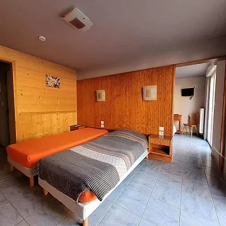 Hotel Du Des Corbeaux