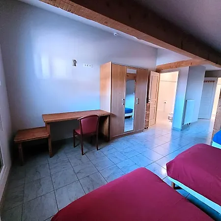 Hotel Du Des Corbeaux