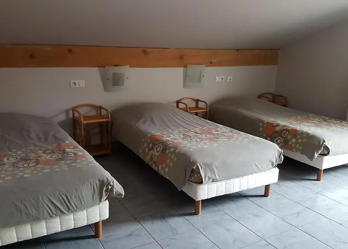 Du Des Corbeaux Hotel 2*