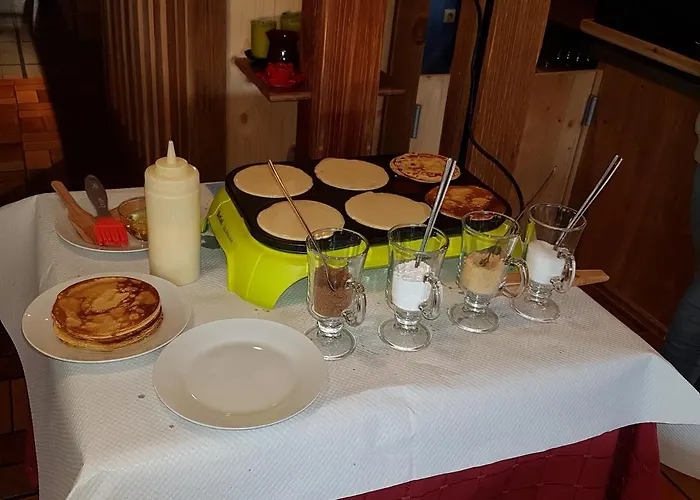 Du Des Corbeaux Hotel 2*