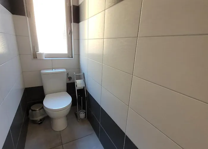 Hotel Du Des Corbeaux 2*