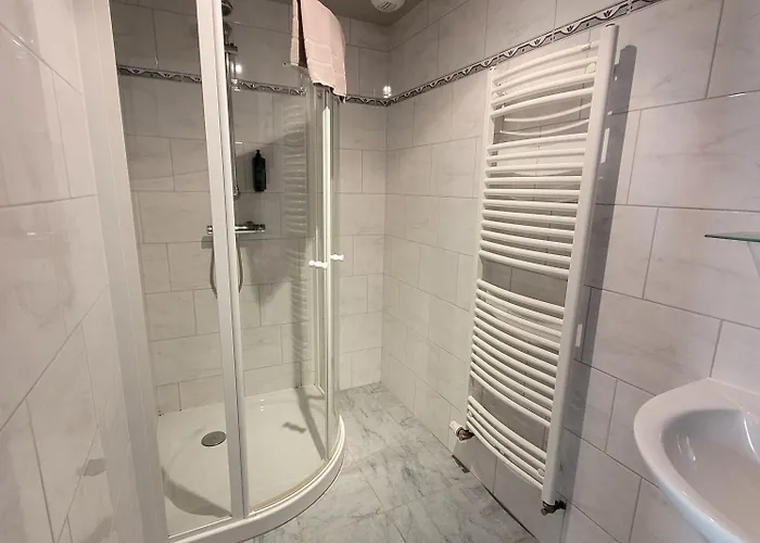 Hotel Du Des Corbeaux 2*